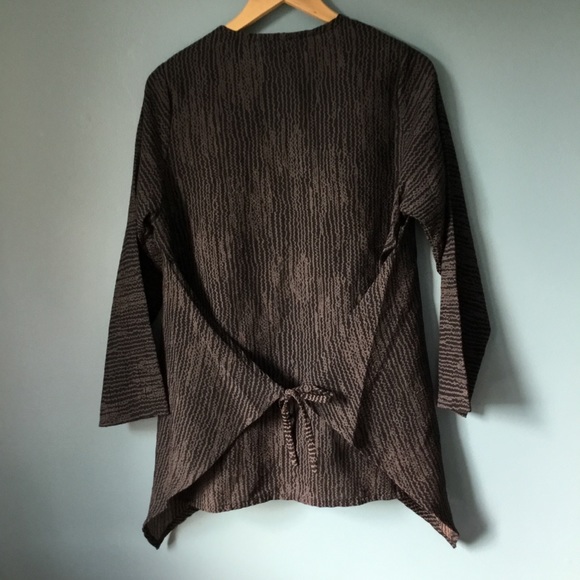 O.N.A. New York Tokyo Meadow Sachiko Cardigan - Picture 8 of 8